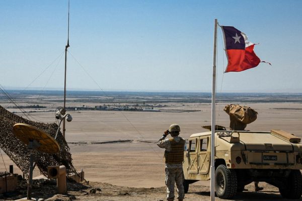 Cámara de Diputados: Ingresa proyecto de reforma constitucional para disponer el despliegue de las FF.AA. en el resguardo de áreas de zonas fronterizas despliegue de las Fuerzas Armadas en el resguardo de áreas de zonas fronterizas